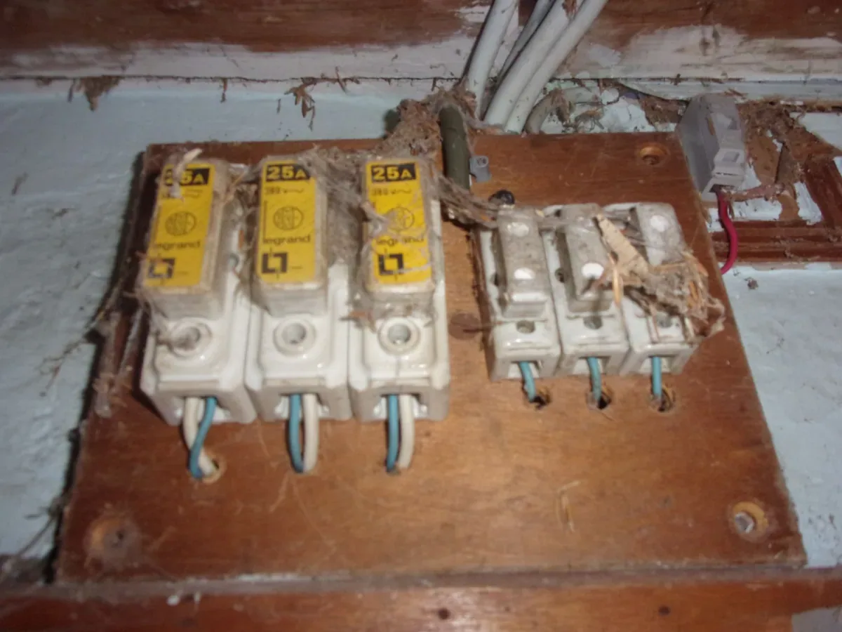 Diagnostic électrique obligatoire à Levallois-Perret